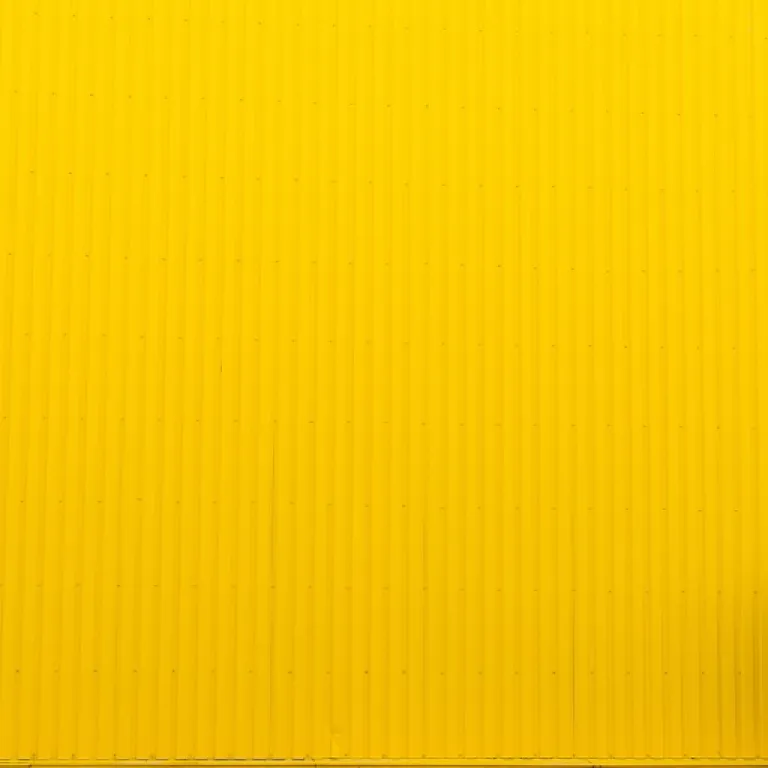 Créer une holding à Londres : enjeux et stratégies pour les professionnels de la finance